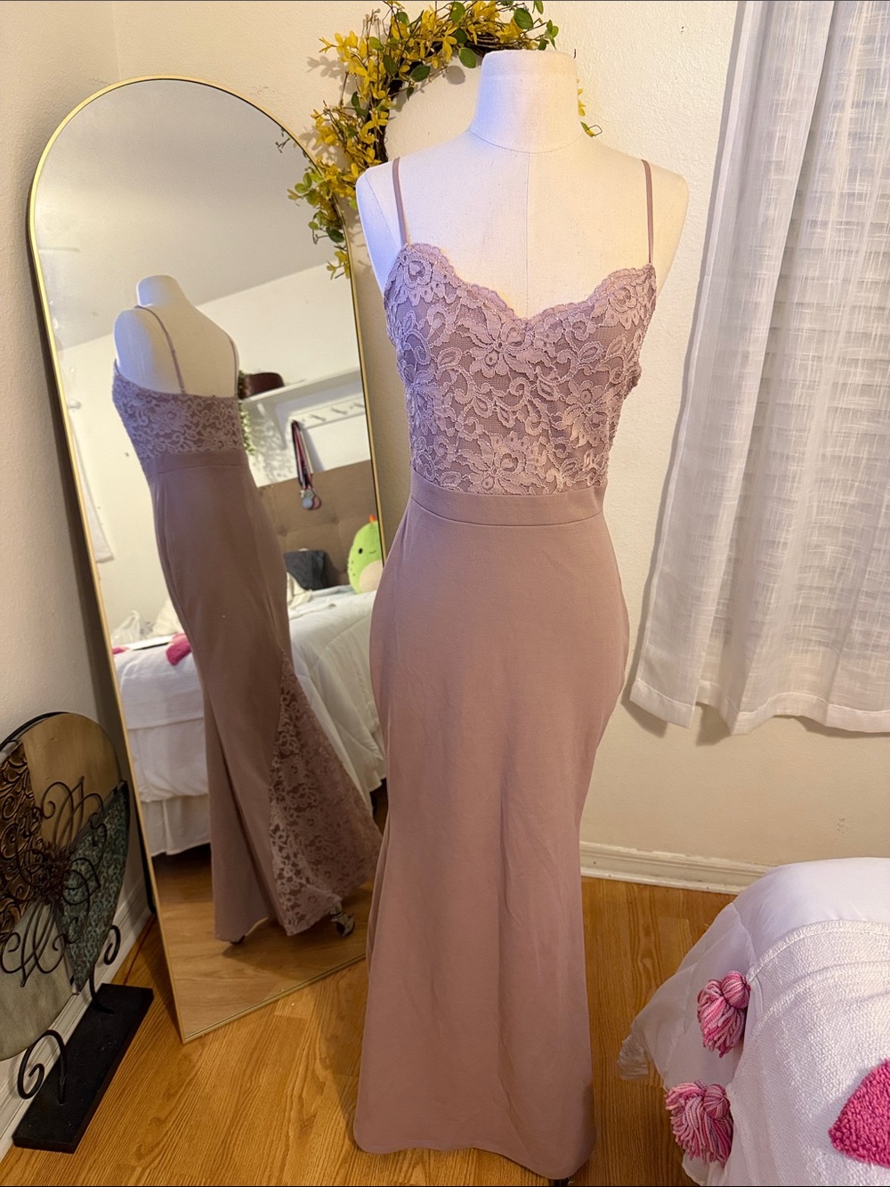 Windsor Mauve Lace Bodice Spaghetti Strap Maxi Dress
